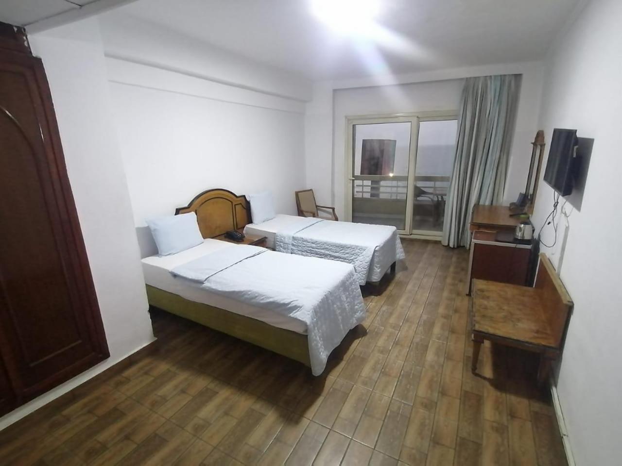 Kaoud Sporting Hotel อเล็กซานเดรีย ภายนอก รูปภาพ