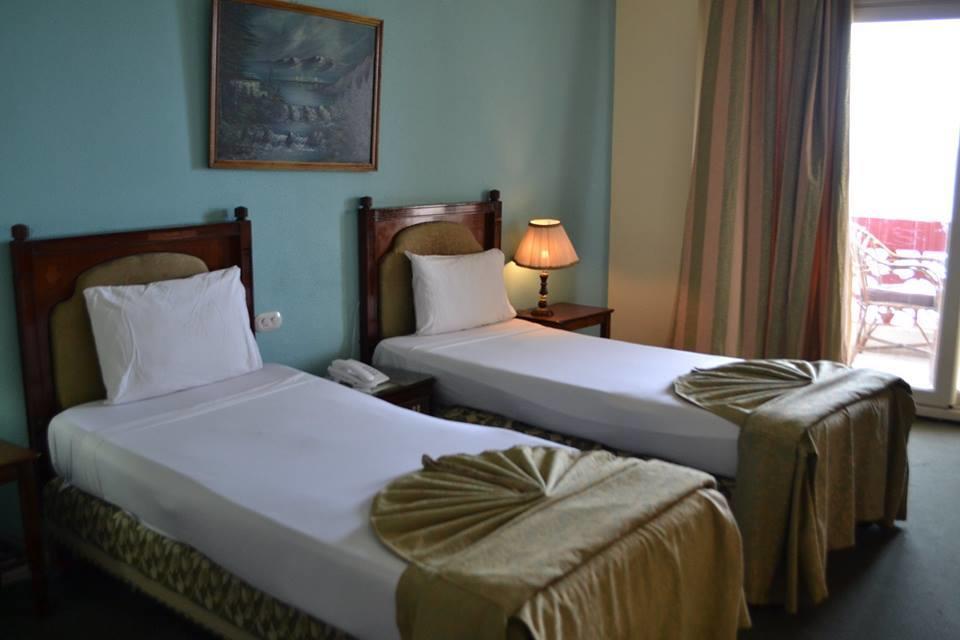 Kaoud Sporting Hotel อเล็กซานเดรีย ภายนอก รูปภาพ