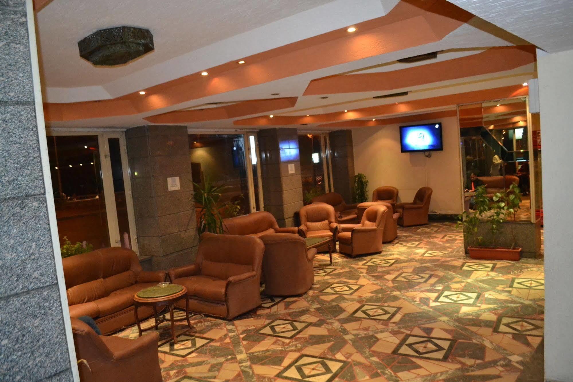 Kaoud Sporting Hotel อเล็กซานเดรีย ภายนอก รูปภาพ