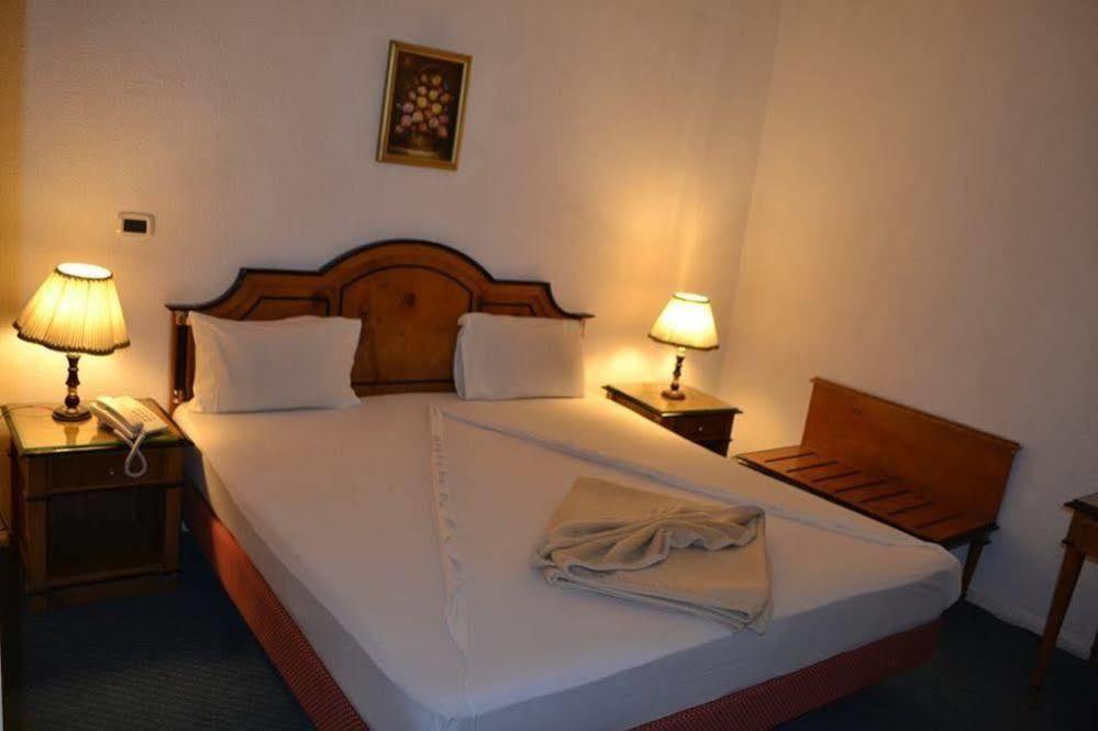 Kaoud Sporting Hotel อเล็กซานเดรีย ภายนอก รูปภาพ